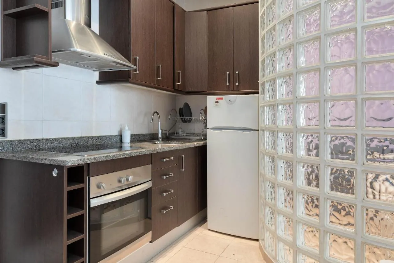 Hauzify I Apartament Subirats 桑特费柳德吉克索尔斯 0*,